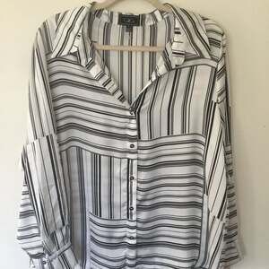 Colle & Co. Black & White Striped Long Sleeve Blouse Size 1X